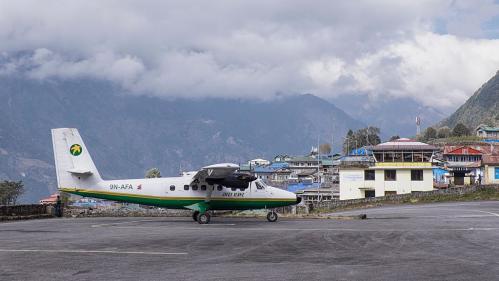 Un avion avec 22 personnes à bord porté disparu au Népal