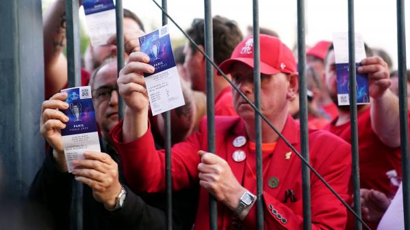 Incidents au Stade de France : à Liverpool, des policiers français invisibles et un formulaire de plainte inadapté