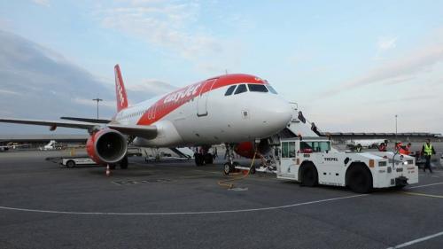 Avions : le manque de personnel pousse la compagnie EasyJet à annuler des vols