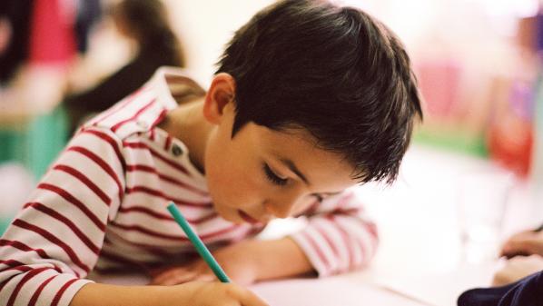 franceinfo junior. Peut-on tout écrire dans un journal intime ?