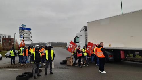 Grève des routiers : plusieurs zones industrielles bloquées, le point dans les régions sur la mobilisation