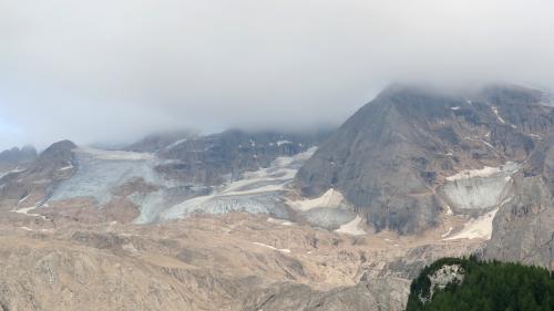 Effondrement d'un glacier en Italie : Un risque 