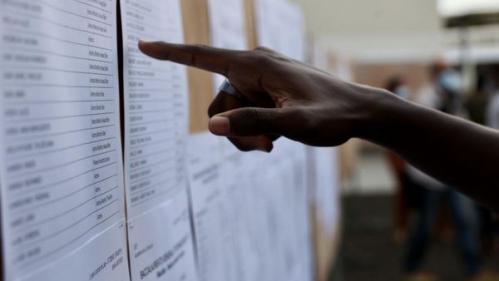 Baccalauréat 2022 : des larmes de joie... et de tristesse à la tombée des résultats