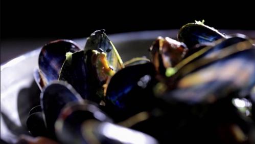 Gastronomie : les moules de bouchot très prisées en été