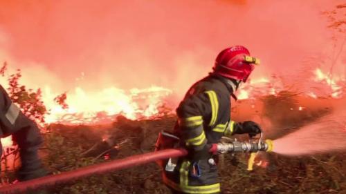 Incendies en Gironde : les feux ont regagné en intensité