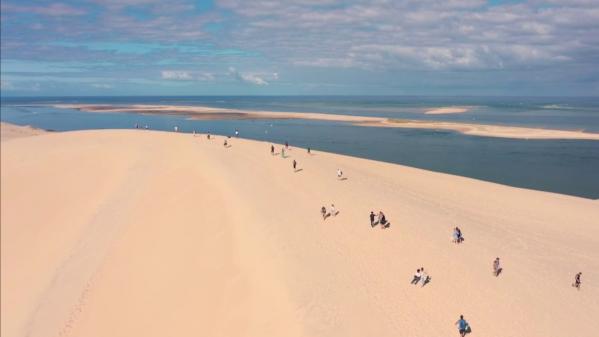 Incendies en Gironde : la dune du Pilat à nouveau accessible