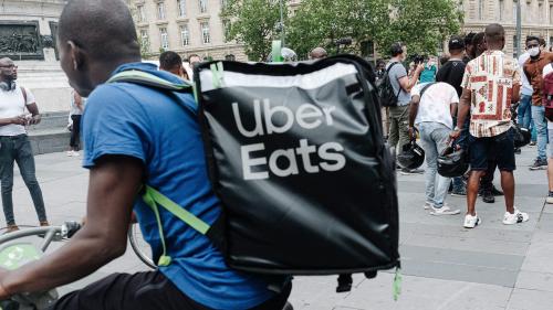 Discrimination : Uber Eats va prendre en charge une partie des frais de justice des livreurs en cas de plainte