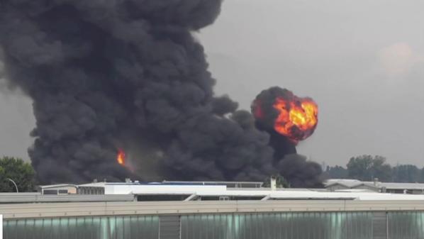 Italie : un incendie s'est déclaré aux portes de Milan