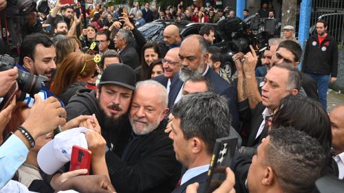 DIRECT. Présidentielle au Brésil : Lula espère voir son pays 