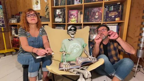 Le duo d'illustrateurs Carine-M et Elian Black'Mor poursuit ses aventures terrifiantes sur YouTube