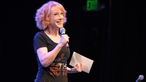 L'humoriste américaine Kathy Griffin bannie de Twitter après avoir parodié le compte d'Elon Musk