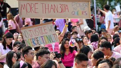 Singapour révoque une loi pénalisant l'homosexualité, mais inscrit l'interdiction du mariage pour tous dans sa Constitution