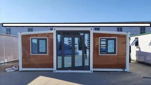 Après les tiny houses et les containers aménagés, voici la maison dépliable