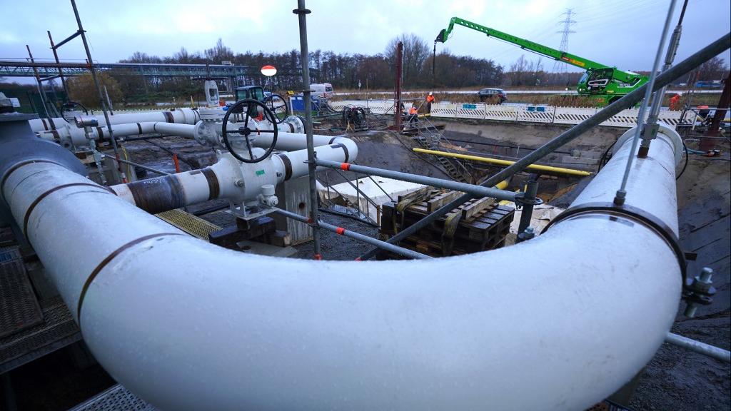 Moscow rejects EU gas price cap