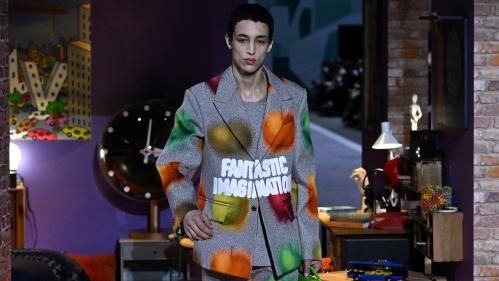 Fashion Week masculine : Louis Vuitton joue la carte du collectif de créateurs, des frères Gondry au styliste Ibrahim Kamara