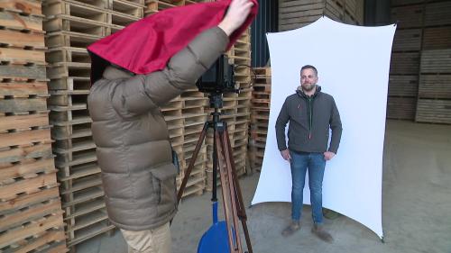 Dans la campagne d'Arras, le photographe Laurent Mayeux met en lumière le monde agricole