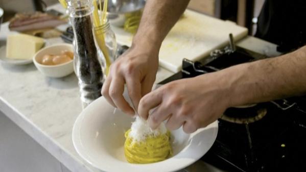 Gastronomie : l'origine des pâtes à la carbonara questionnée par un historien