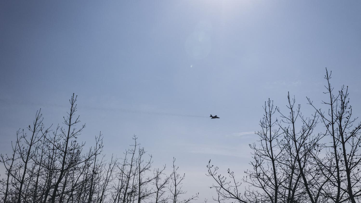 A small Ukrainian plane crashed near the Russian border, Moscow’s security service said