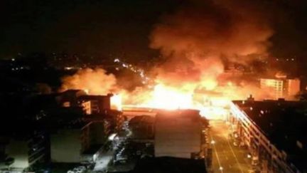 Cette vid&eacute;o pr&eacute;sente une explosion de gaz dans les rues de Kaohsiung (Ta&iuml;wan), vendredi 1er ao&ucirc;t 2014. (EYEPRESS NEWS / AFP)