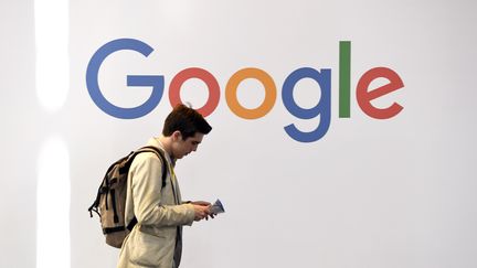 Le logo de Google lors du salon VivaTech à Paris, en mai 2018.&nbsp; (ALAIN JOCARD / AFP)