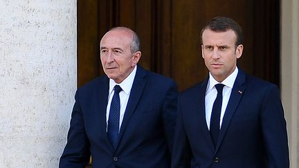 Le président Emmanuel Macron et le ministre de l'Intérieur Gérard Collomb au Vatican, le 26 juin 2018. (ALBERTO PIZZOLI / AFP)