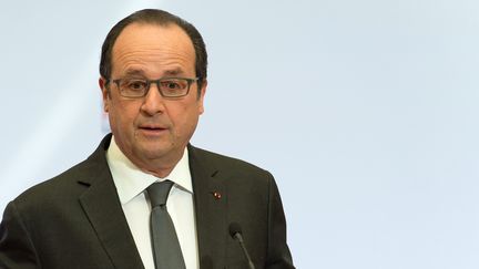 &nbsp; (François Hollande a décidé de recoller les morceaux lui-même avec sa majorité © MaxPPP)