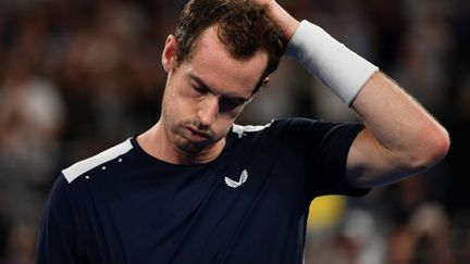 Le Britannique Andy Murray pris par la fatigue et l'émotion (SAEED KHAN / AFP)