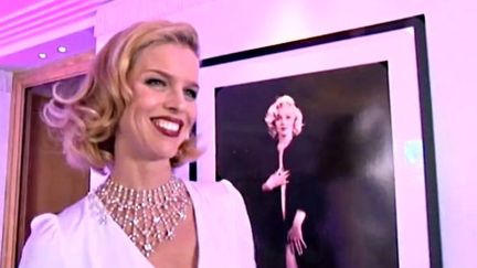 Le top model Eva Herzigova, une fan de Marilyn
 (France 3 / Culturebox)