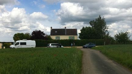 Le maire de&nbsp;Bretteville-le-Rabet (Calvados) a &eacute;t&eacute; retrouv&eacute; &eacute;gorg&eacute; et &eacute;mascul&eacute; &agrave; son domicile, vendredi 23 mai 2014. (ALEXANDRA HUCTIN / FRANCE 3  BASSE-NORMANDIE)