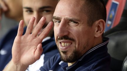 Franck Rib&eacute;ry, sur le banc du match France-Paraguay, le 1er juin 2014 &agrave; Nice (Alpes-Maritimes). (FRANCK FIFE / AFP)