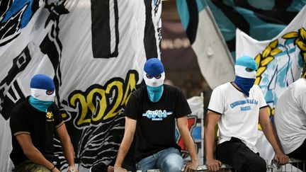 Des supporters de l'Olympique de Marseille lors du déplacement de leur équipe à Toulouse, le 31 août 2024. (MATTHIEU RONDEL / AFP)