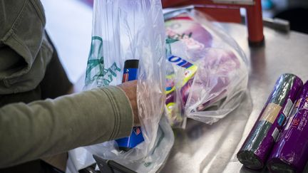 Écologie : un supermarché sans emballage plastique