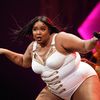 La chanteuse américaine Lizzo en concert à la Dickies Arena à Dallas (Texas, Etats-Unis), le 3 décembre 2019. (COOPER NEILL / GETTY IMAGES / AFP)