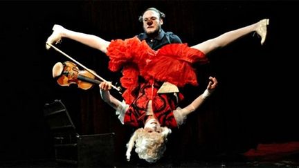 Le concerto pour deux clowns des Rois Vagabonds
 (v.vannecke / lesroisvagabonds.com)