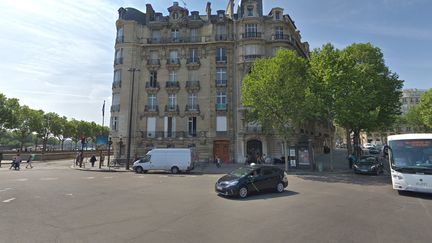 La place de l'Alma, dans le 8e arrondissement à Paris. (CAPTURE ECRAN GOOGLE STREETVIEW)