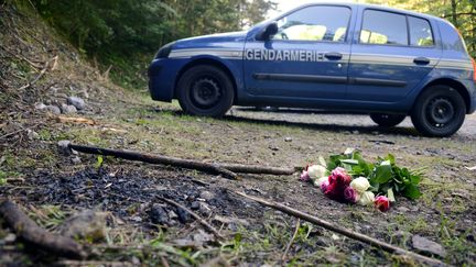 Sur les lieux de la tuerie de Chevaline, le 8 septembre 2012. (PHILIPPE DESMAZES / AFP)