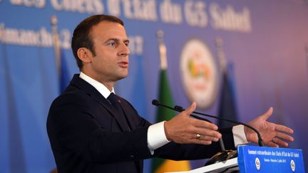 Le président de la République Emmanuel Macrons'exprime&nbsp;au sommet du G5 Sahel à Bamako&nbsp;(Mali). (CHRISTOPHE ARCHAMBAULT / AFP)