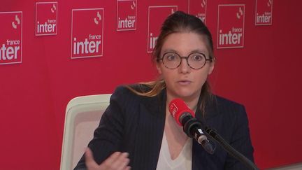 Aurore Bergé, présidente du groupe Renaissance à l'Assemblée nationale, le 9 janvier 2023 sur France Inter. (FRANCEINTER / RADIOFRANCE)