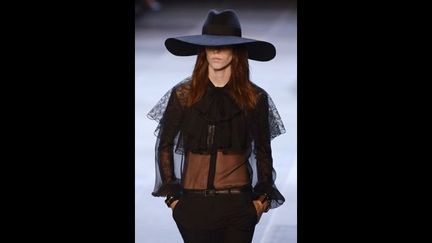 Défilé Saint Laurent pap printemps-été 2013, à Paris (septembre 2012) [nid:117993]
 (M.Bureau.AFP)