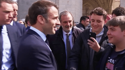 Politique : Emmanuel Macron effectue une visite surprise à Dole (FRANCE 3)