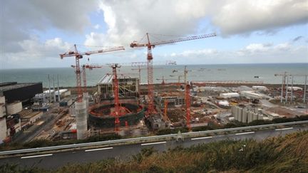 Flamanville : vue prise le 26 novembre 2009, du chantier de construction de l'EPR (AFP/MYCHELE DANIAU)