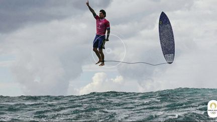 Le Journal des Jeux du 20 heures de France 2 revient ce mardi 30 juillet sur les épreuves de surf qui ont lieu en Polynésie, sans oublier le tennis et le tennis de table. (France 2)