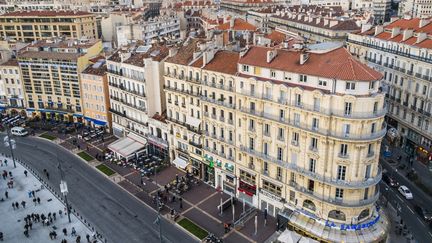 A Marseille (Bouches-du-Rh&ocirc;ne), les loyers ont baiss&eacute; de 1,4% entre d&eacute;but 2013 et d&eacute;but 2014. (GARDEL BERTRAND / HEMIS.FR / AFP)