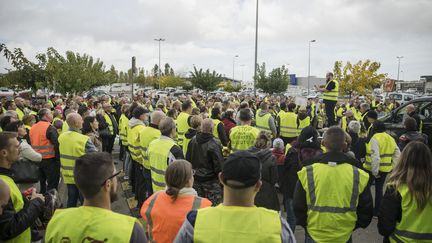 Gilets jaunes : la France au ralenti ?