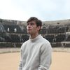 Le torero Raphaël Raucoule, alias "El Rafi", dans les gradins des arènes de Nîmes (Gard), le 15 novembre 2022. (CLEMENT PARROT / FRANCEINFO)