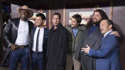 De gauche à droite, Terry Crews, Taylor Lautner, Adam Sandler, Luke Wilson, Jorge Garcia et Rob Schneider lors de l'avant-première du film "The Ridiculous 6" à Los Angeles, le 30 novembre 2015. (MAXPPP)