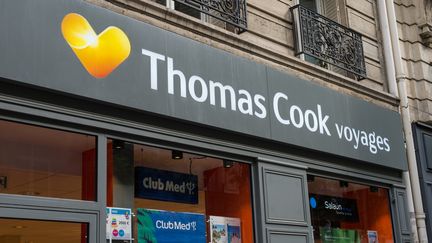 Une agence de voyages Thomas Cook à Paris, le 28 septembre 2019. (RICCARDO MILANI / HANS LUCAS / AFP)