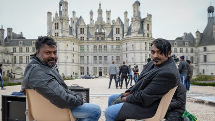 Le réalisateur et l'acteur indiens Gokul et Vijay Sethupathi à Chambord (5 octobre 2017)
 (Guillaume Souvant / AFP)