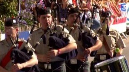 Le San Patricio Pipe Band du Mexique au 41e Festival Interceltique de Lorient
 (Culturebox)