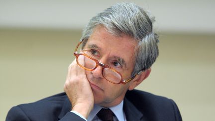 Alain Minc &agrave; Palaiseau (Essonne), le 29 ao&ucirc;t 2008. (ERIC PIERMONT / AFP)